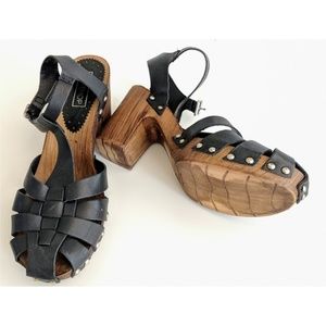 SALE Topshop Black Studded Wooden Heels - 7